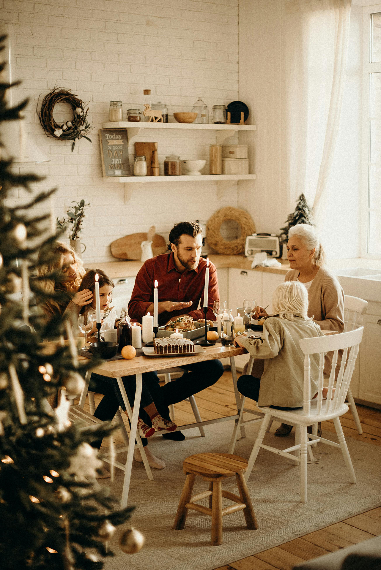 Navigating Family Conflict During the Holidays: Tips for a Peaceful Season